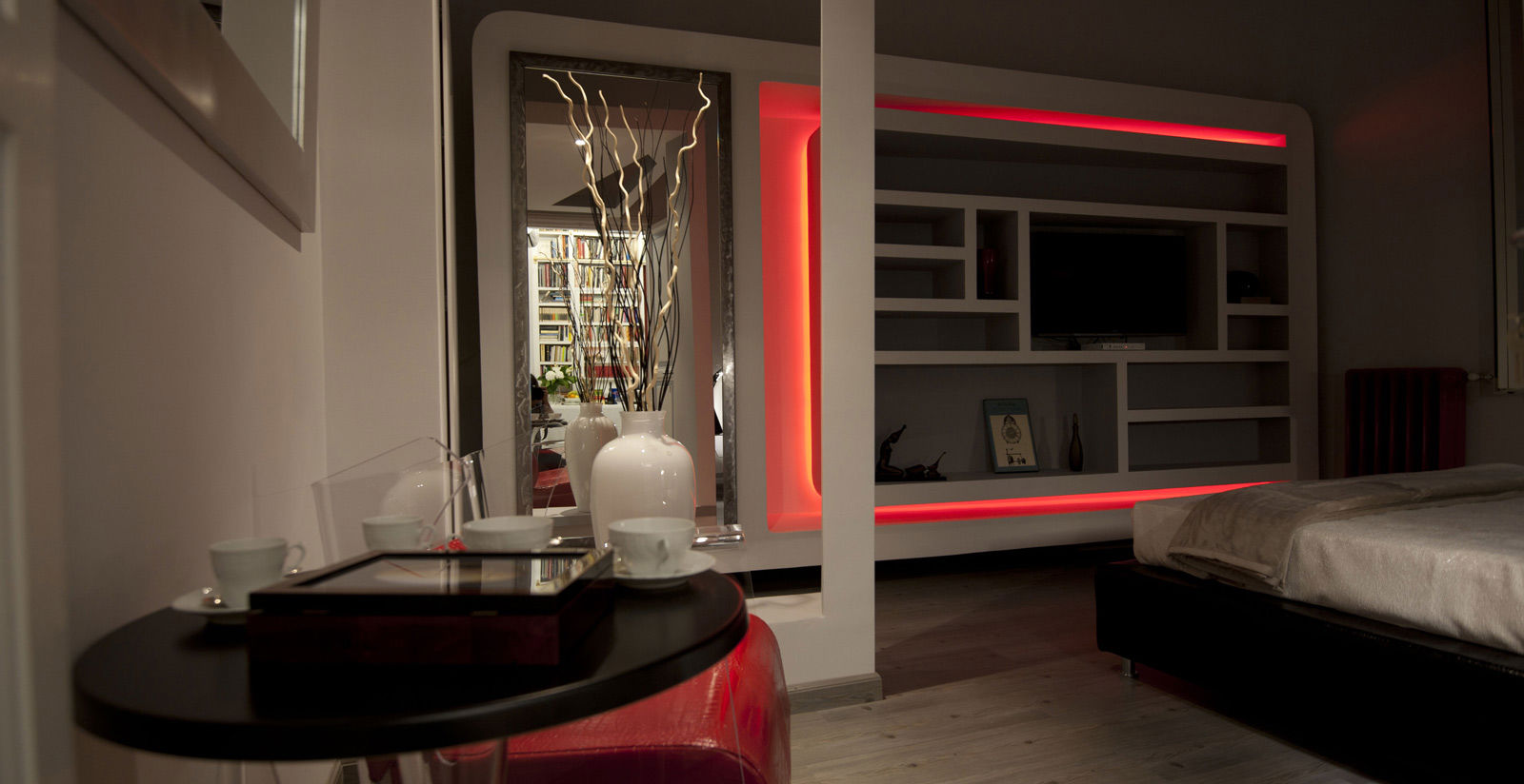 Classic Room with City View 7