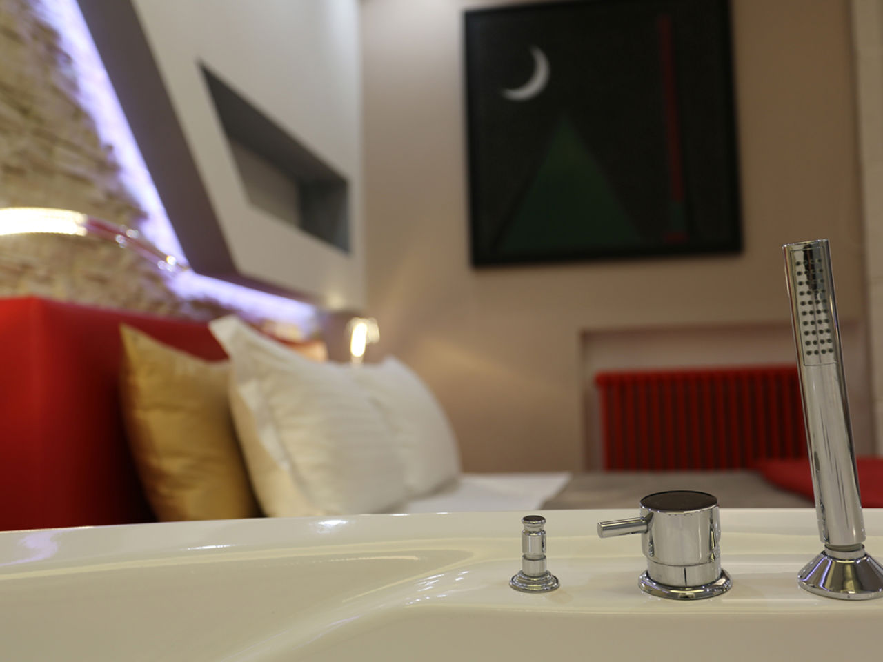 Deluxe with Spa Bath 7 Deluxe with Spa Bath 7
