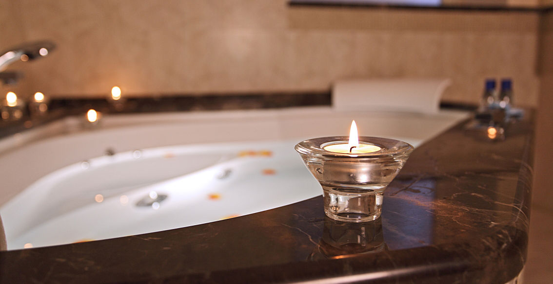 Deluxe with Jacuzzi 5 Deluxe with Jacuzzi 5