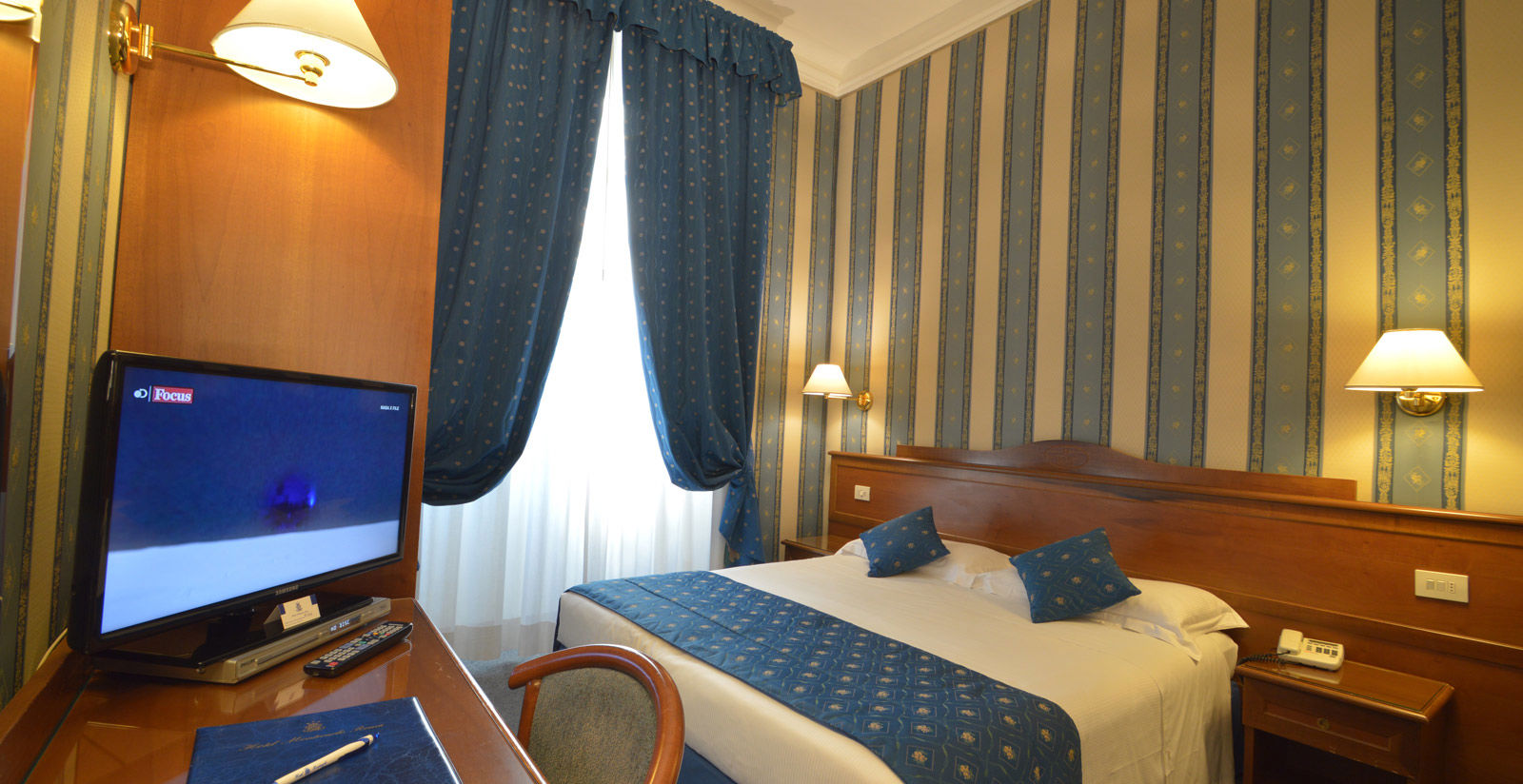 Camera Superior Matrinoniale con Vasca idromassaggio jacuzzi 8