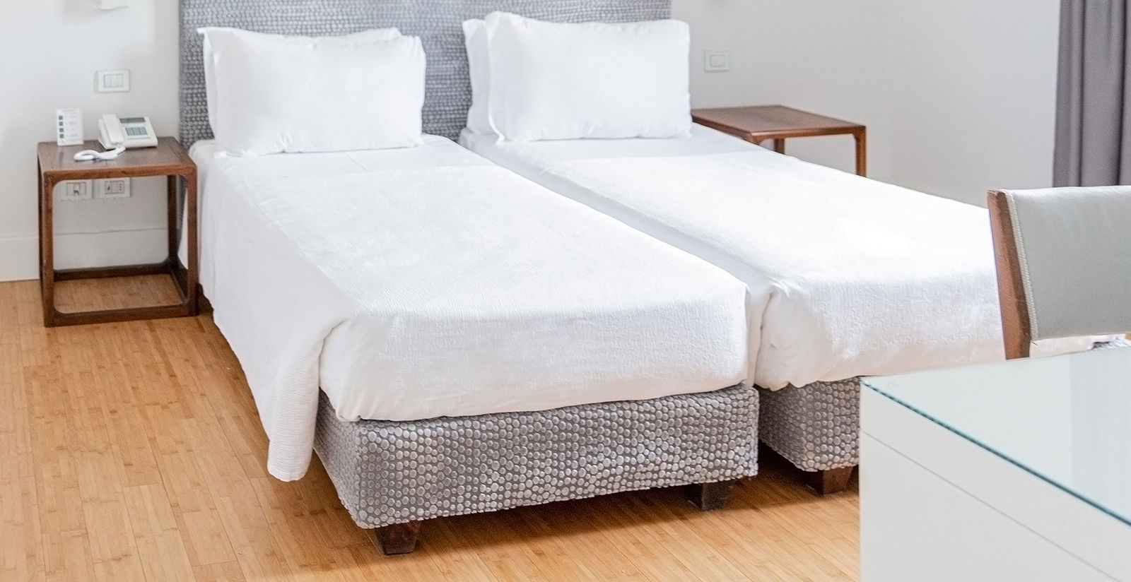 Connecting rooms 6 Connecting rooms 6