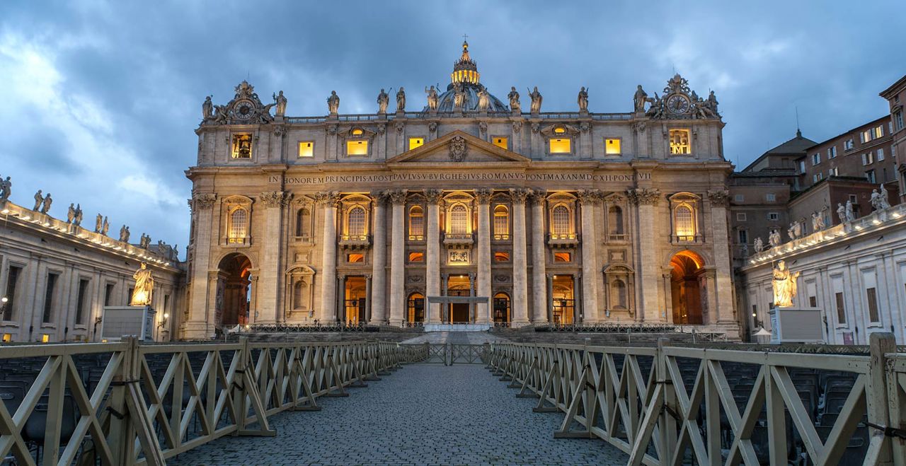 Visit the gallery of Ara di Marte Suites & Home in Rome