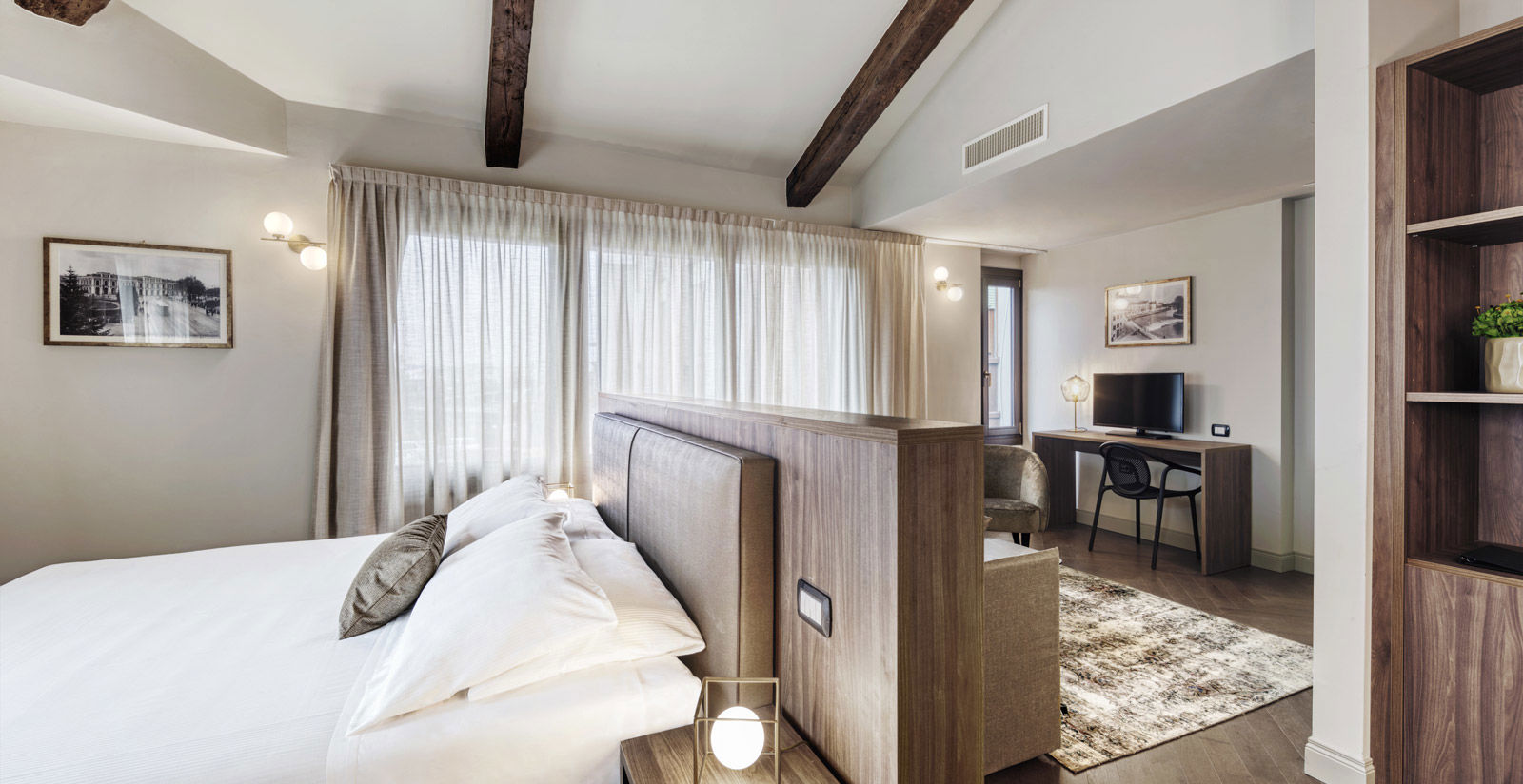 Rooms and Suites 7 Rooms and Suites 7