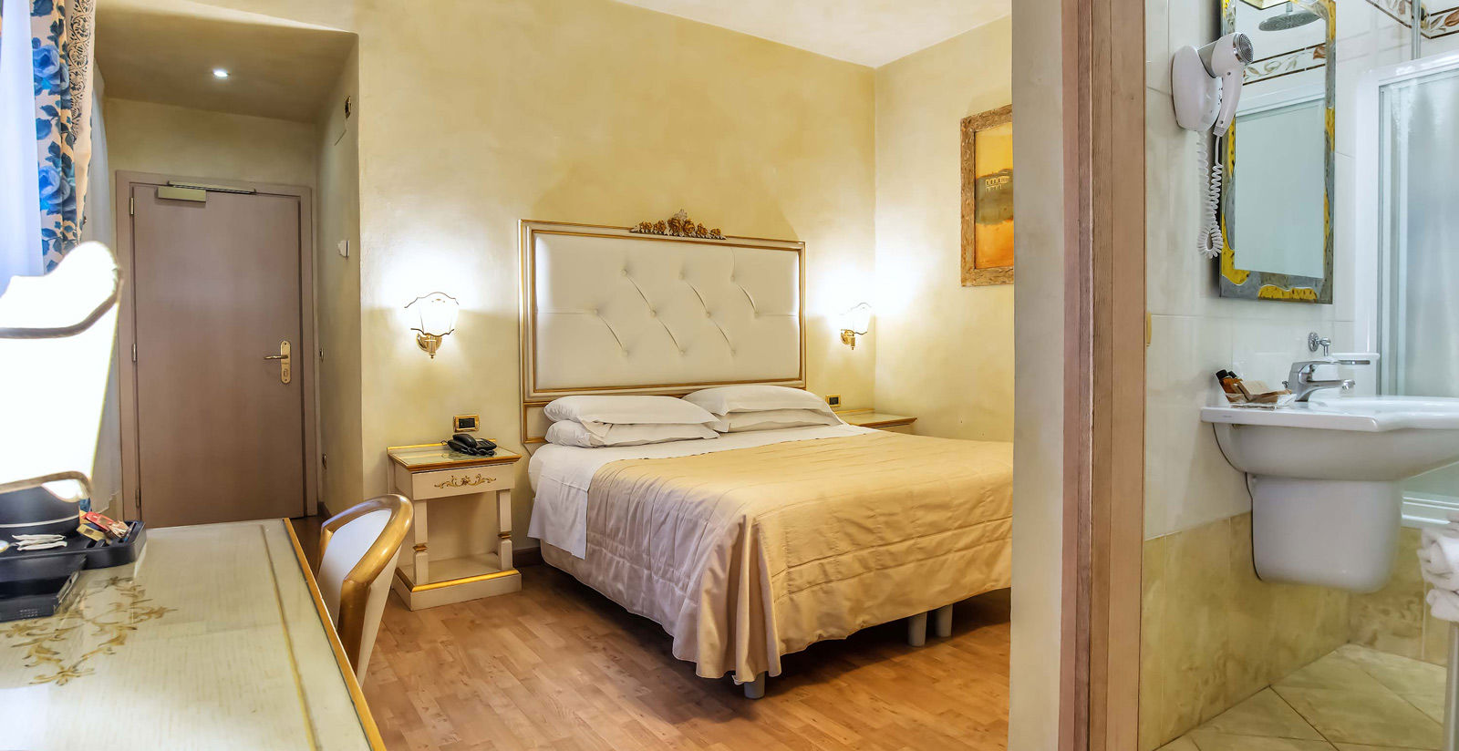 Rooms 10 Rooms 10