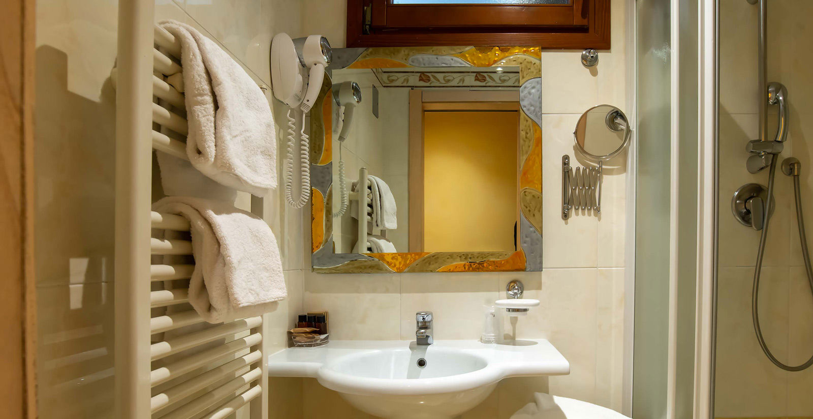 Camera tripla classica 12 Camera tripla classica 12