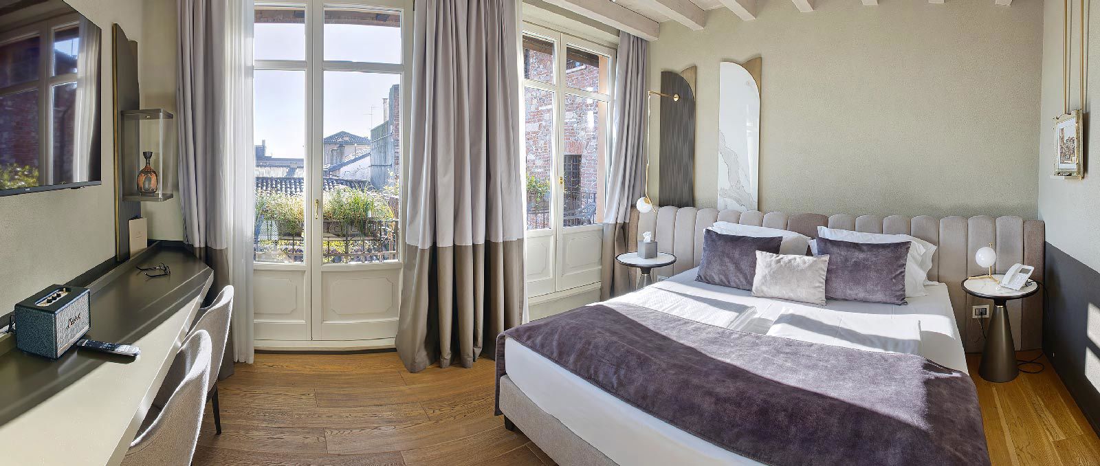 Suite Deluxe con balcone e vasca idromassaggio  6