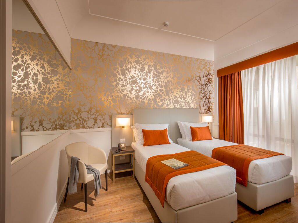 The rooms 10 The rooms 10