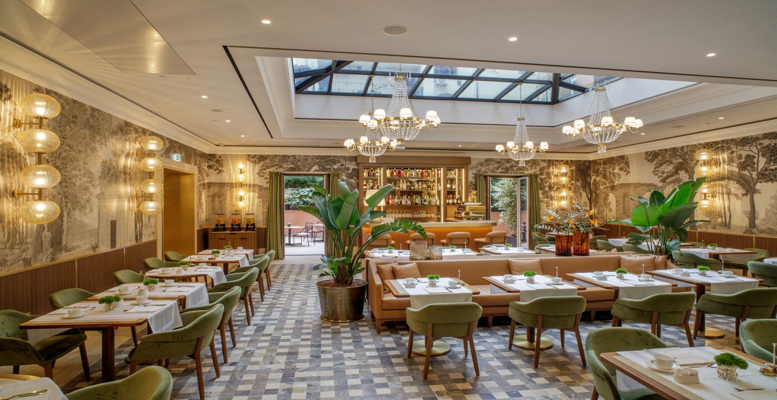 CONVIVIO LOUNGE RESTAURANT  12