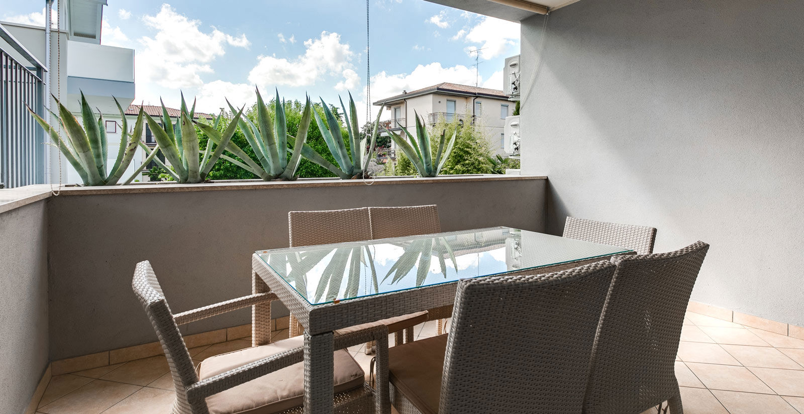 4 - Piazza Malvezzi 11 4 - Piazza Malvezzi 11