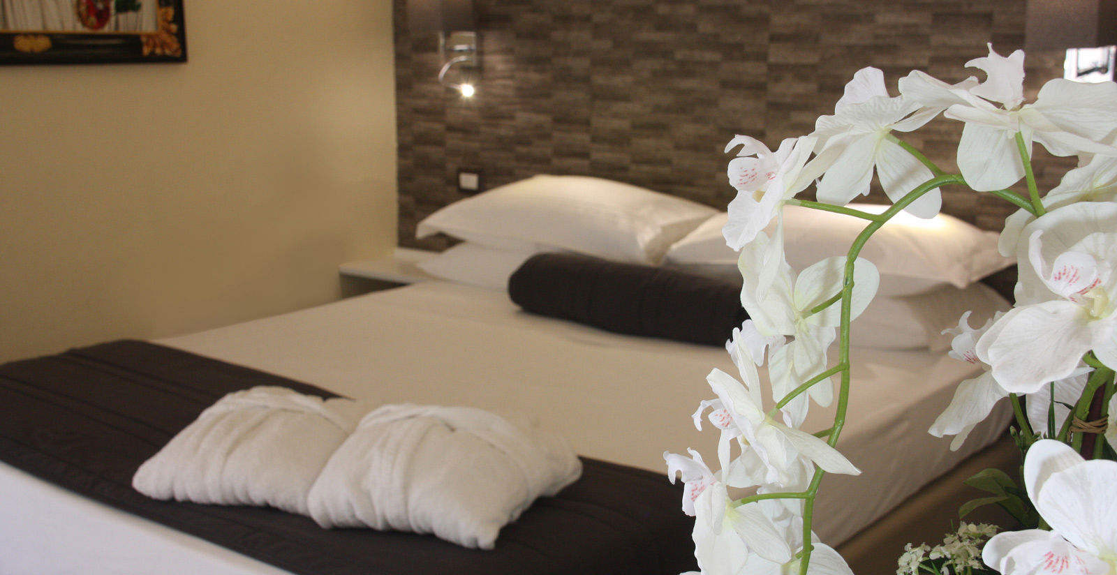 Exclusive Services 5 Exclusive Services 5