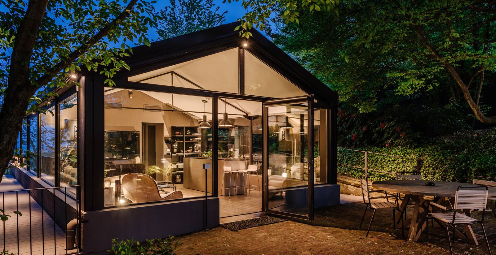 Glass House 6 Glass House 6