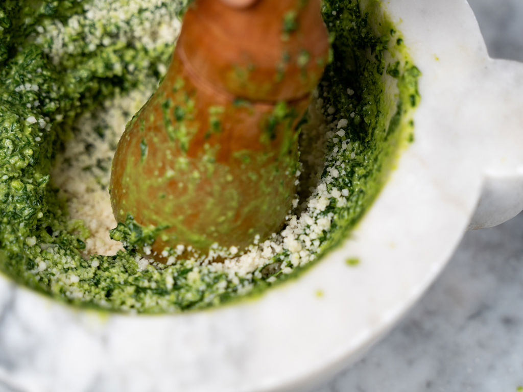 gallery/1024-PESTO1.jpg