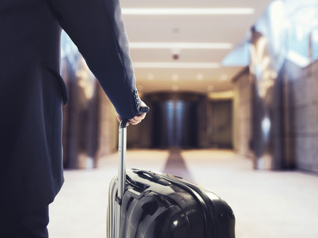 gallery/uomo-affari-valigia-1024x768.jpg gallery/uomo-affari-valigia-1024x768.jpg