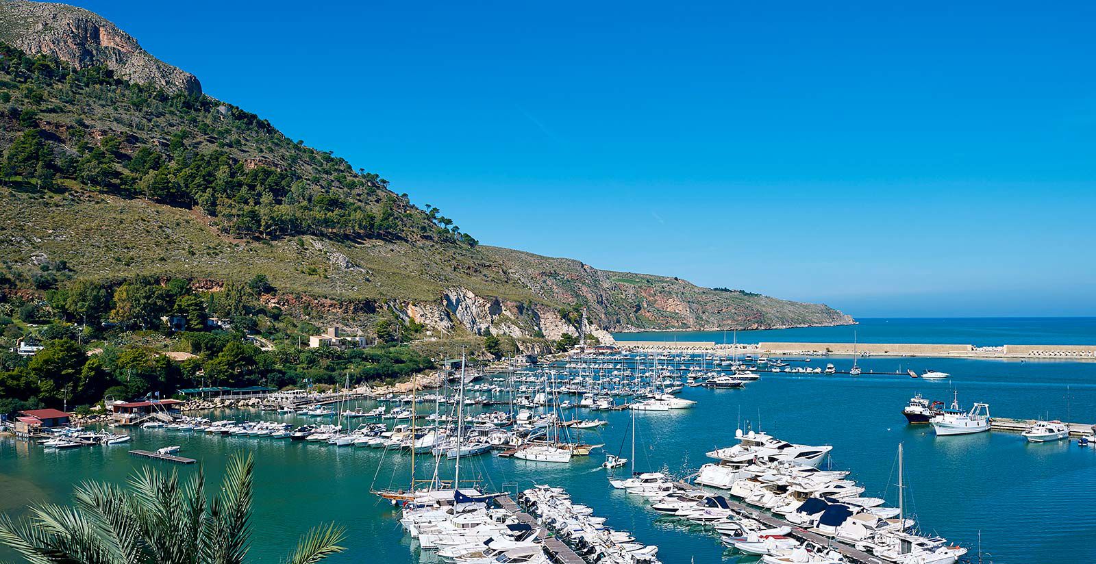 THE MAGIC OF A HOLIDAY IN SICILY AND THE SERVICES OF A BOUTIQUE HOTEL 4 THE MAGIC OF A HOLIDAY IN SICILY AND THE SERVICES OF A BOUTIQUE HOTEL 4