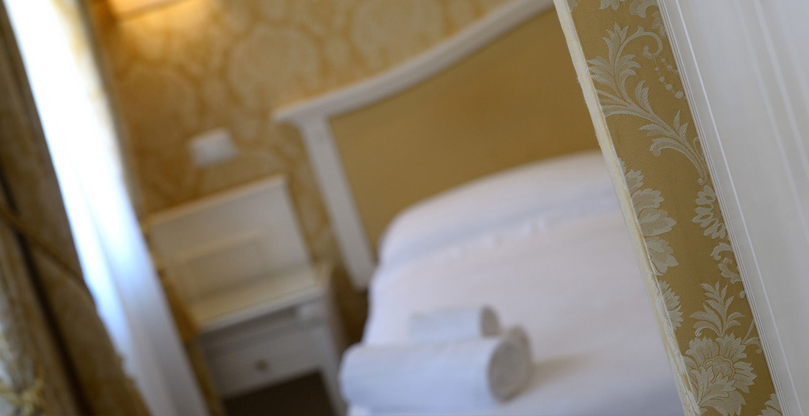 Rooms & Apartments 8