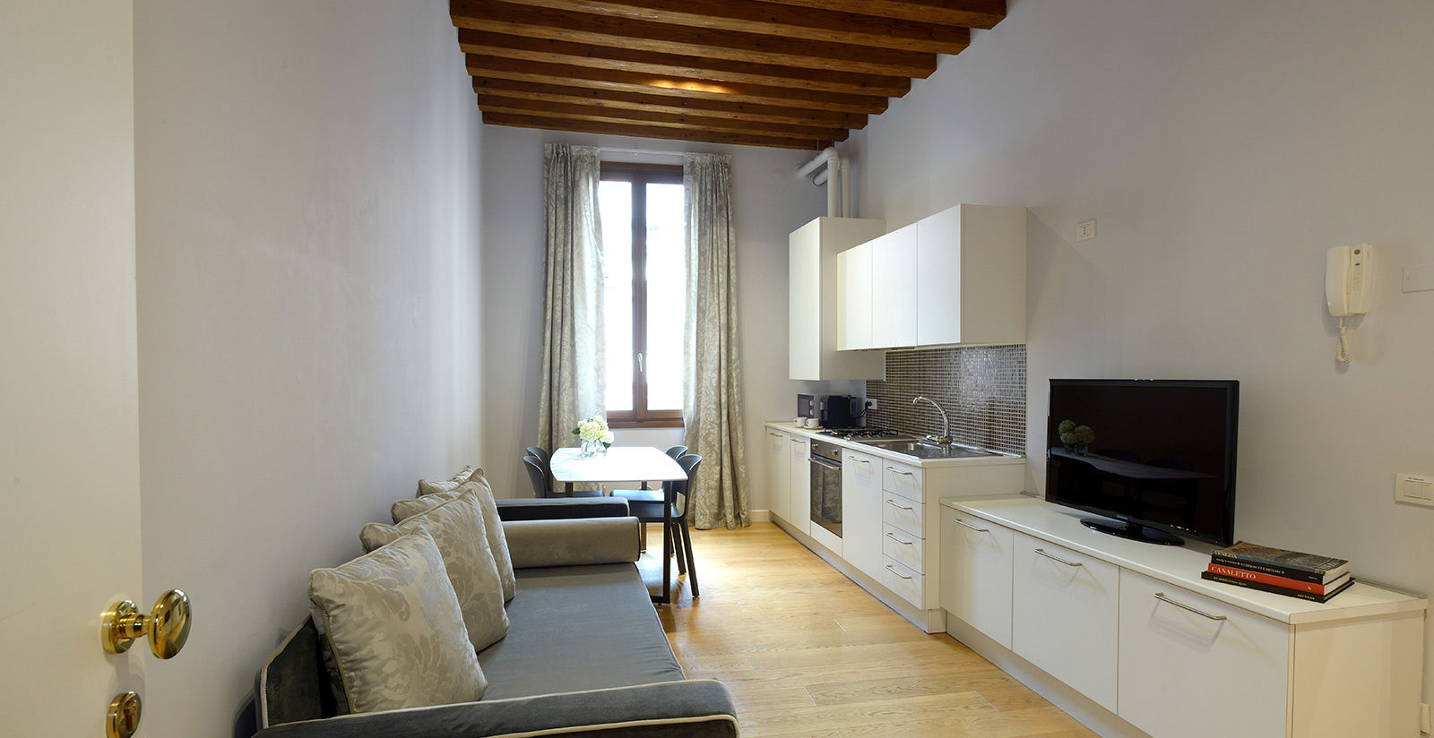 Two room Apartment  6