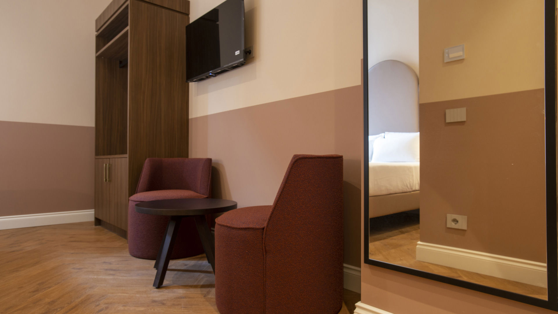 Deluxe con vista canale 4