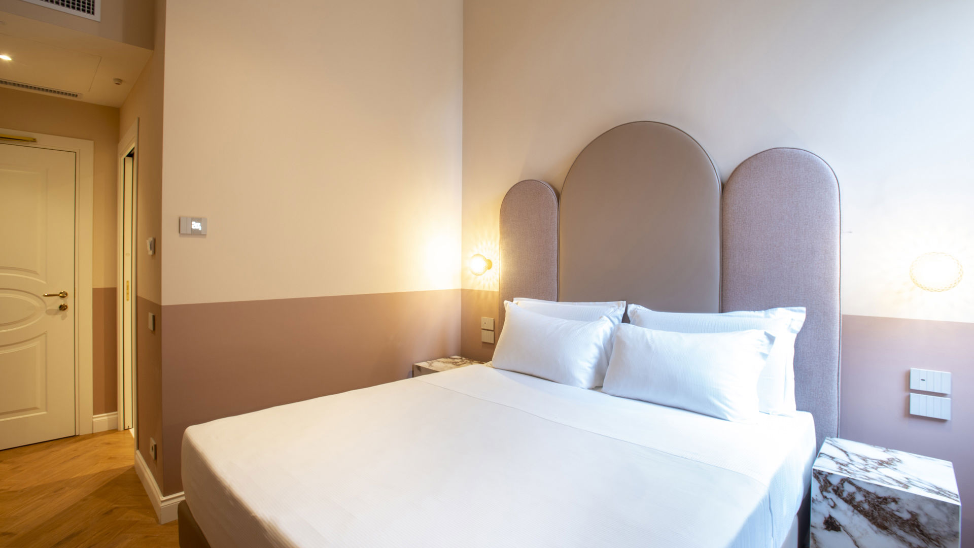 Deluxe con vista canale 1