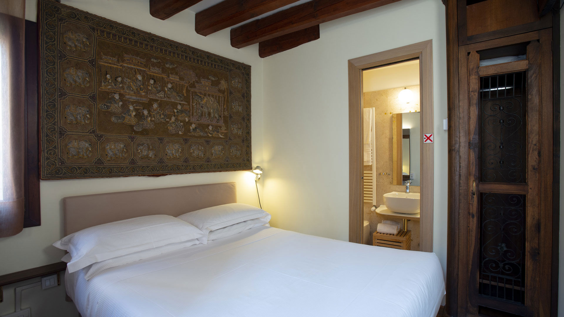 Double Room with terrace 4