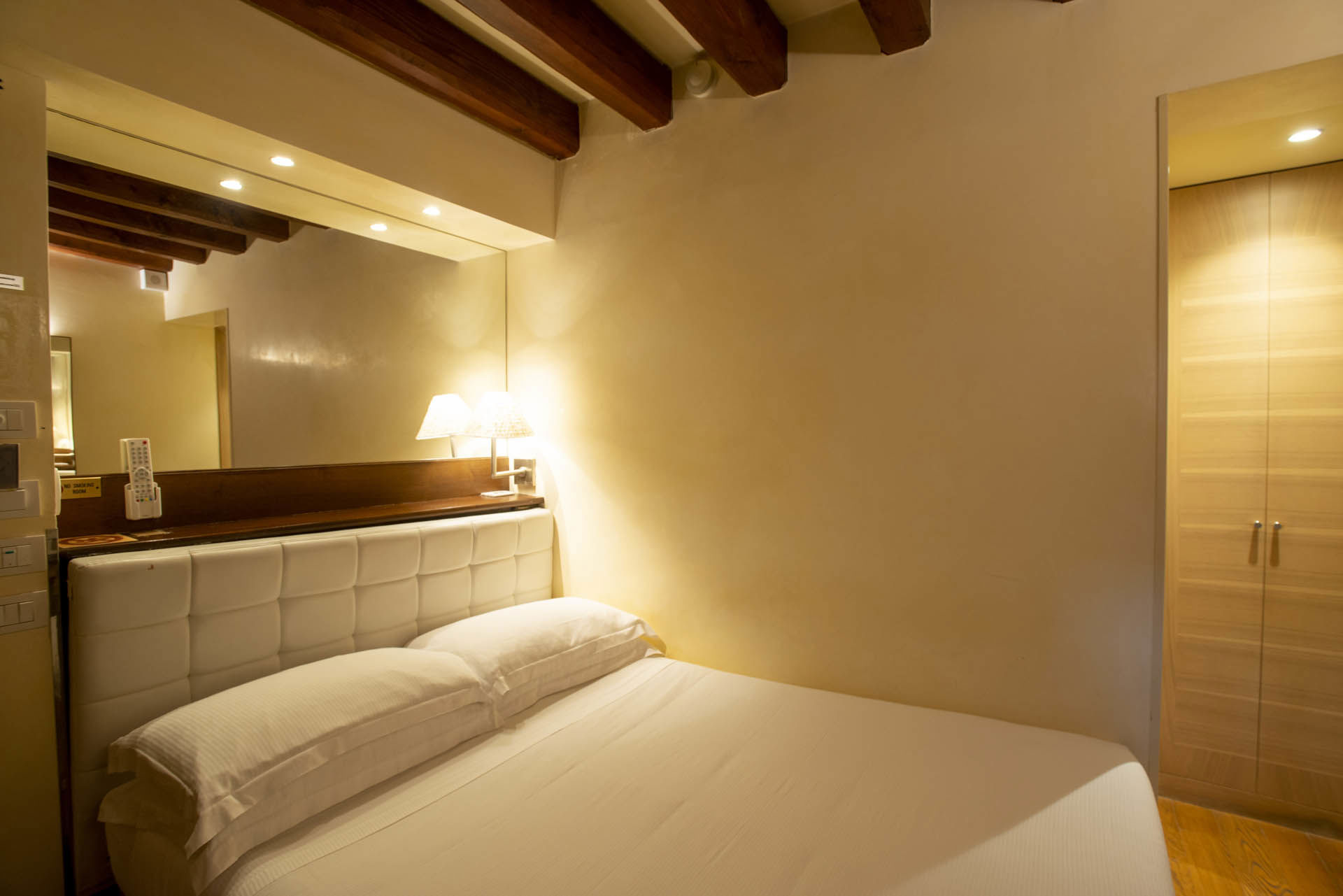 Queen Room 3