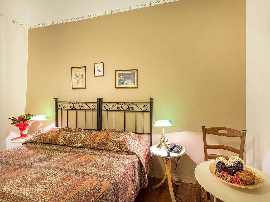 Hotel Ferretti - Rooms 11 Hotel Ferretti - Rooms 11