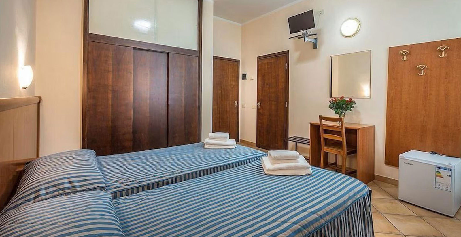 Rooms 5