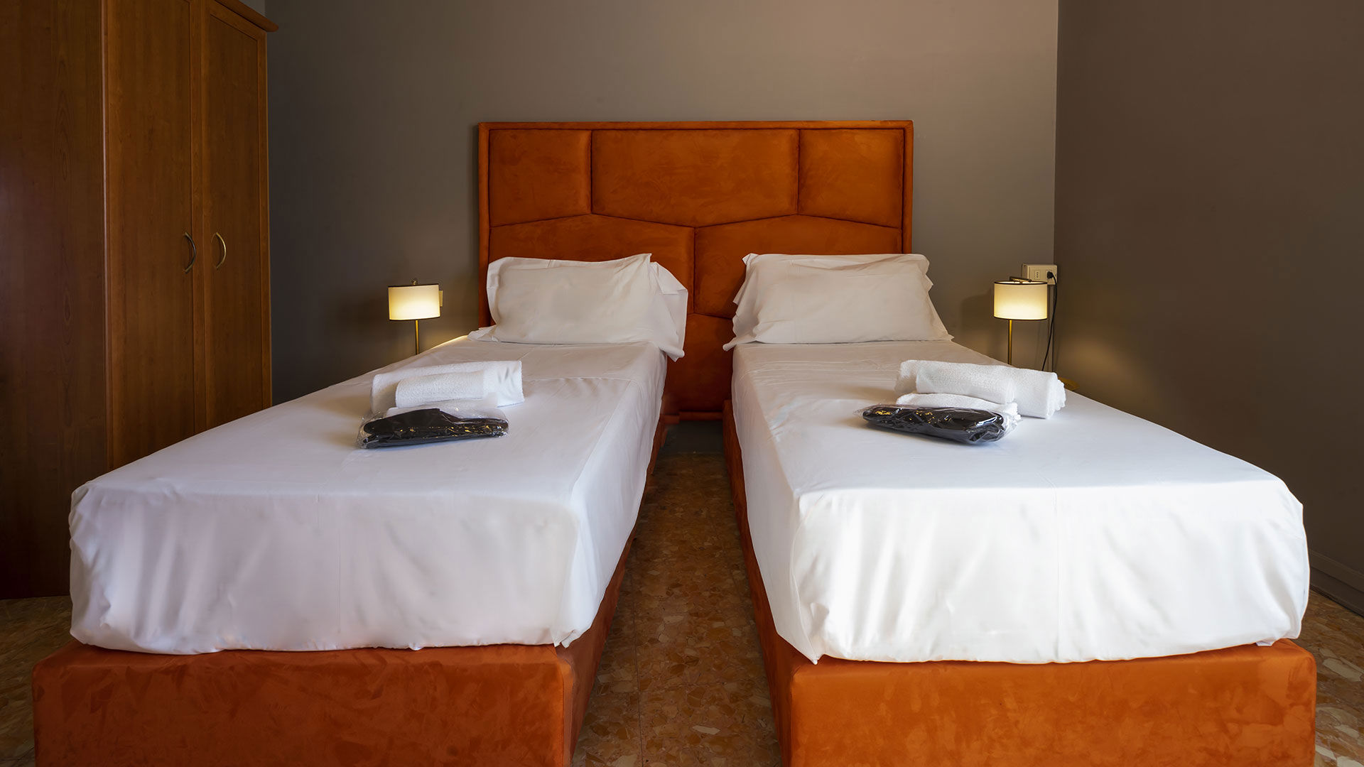 Il Pitti Soggiorno - Double Room with shared bathroom 2