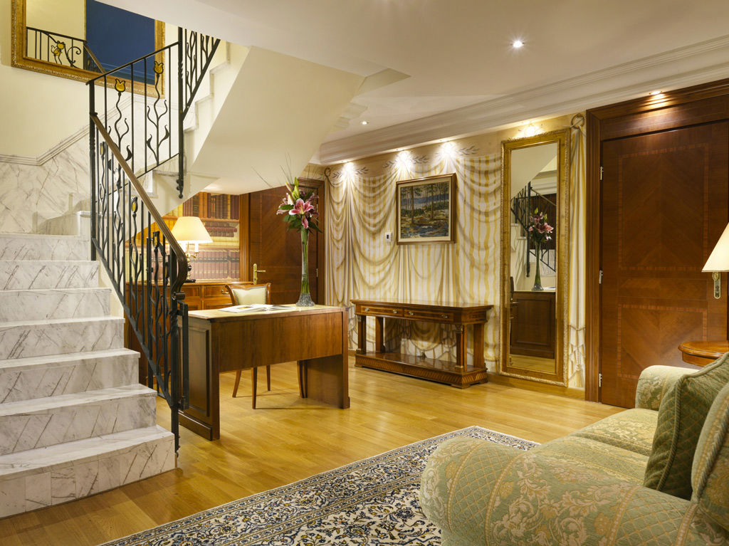 Penthouse Suite 12 Penthouse Suite 12