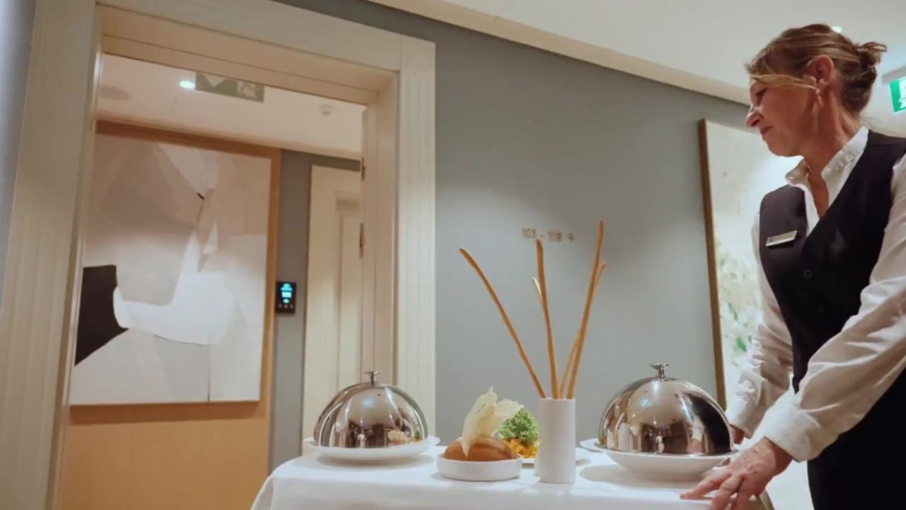 Découvrez le menu du Room Service de La Romantica