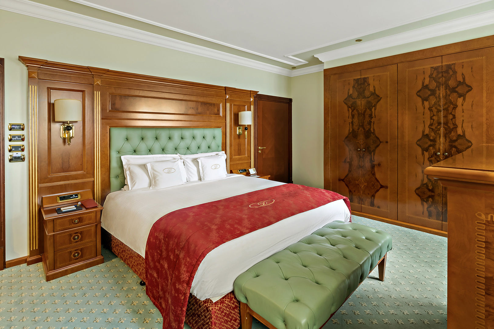 Deluxe Room 6 Deluxe Room 6