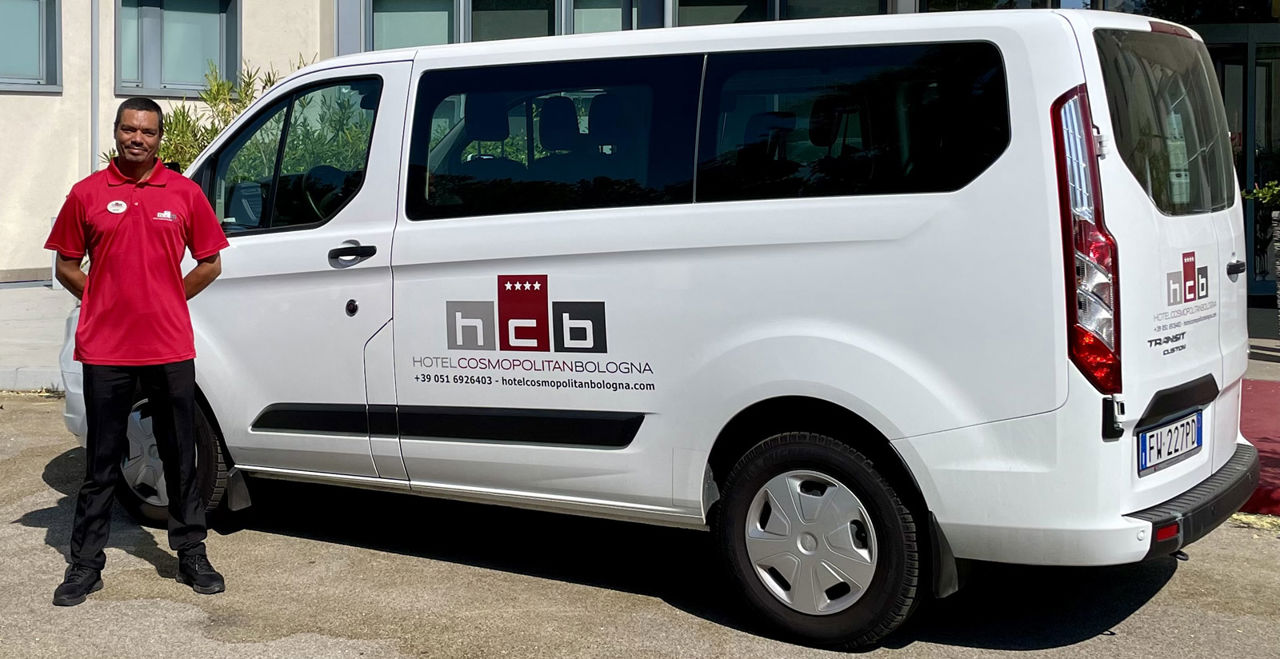Discover the shuttle service of Hotel Cosmopolitan Bologna