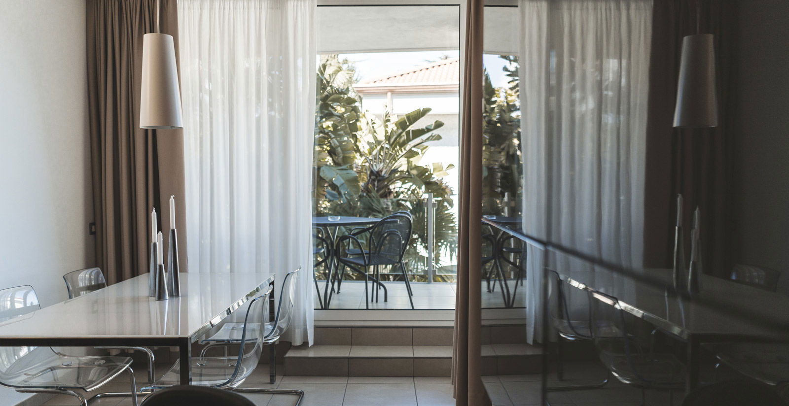 Deluxe mit Terrasse 6 Deluxe mit Terrasse 6