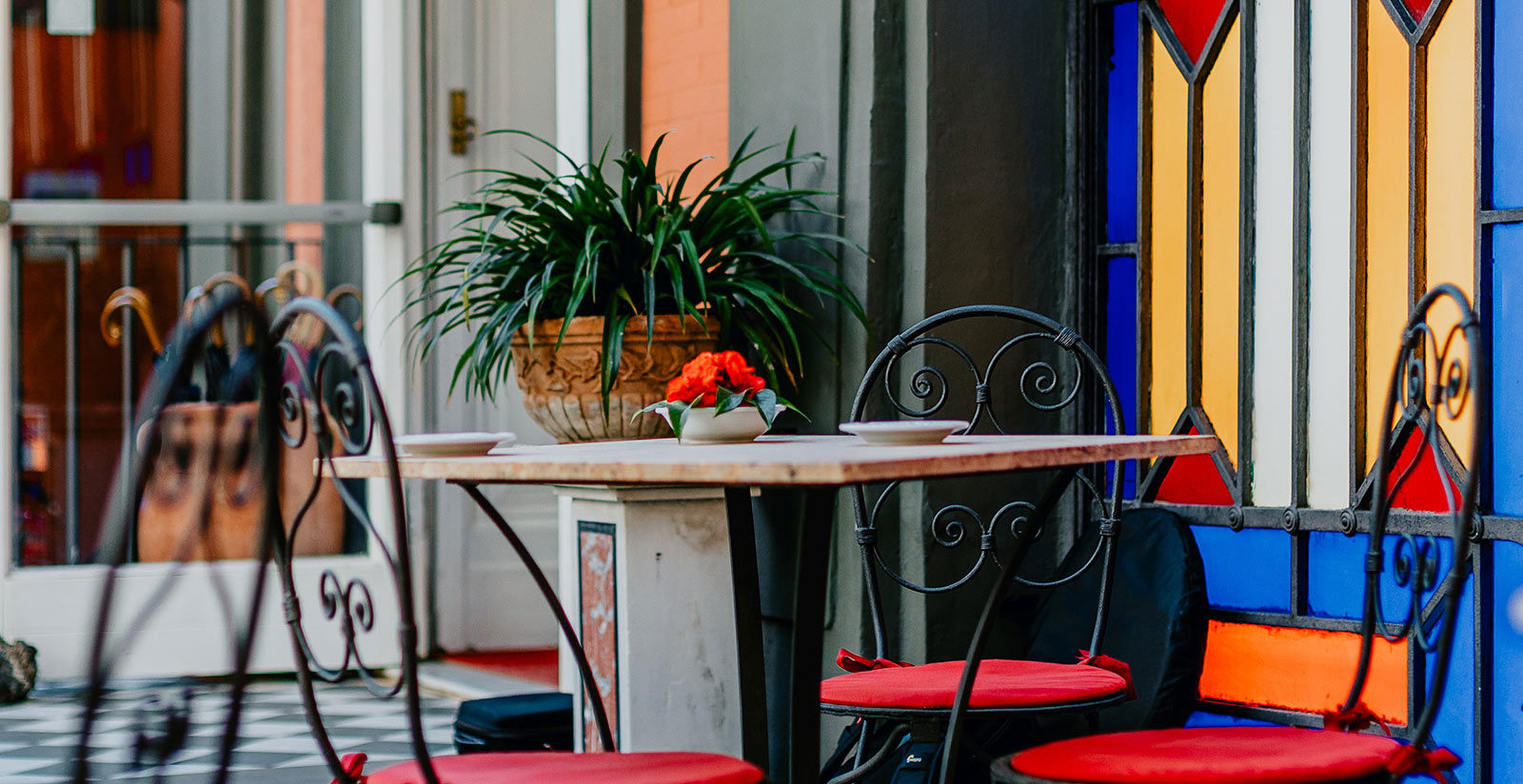 An oasis of charm and relaxation in the ancient center of Naples 9