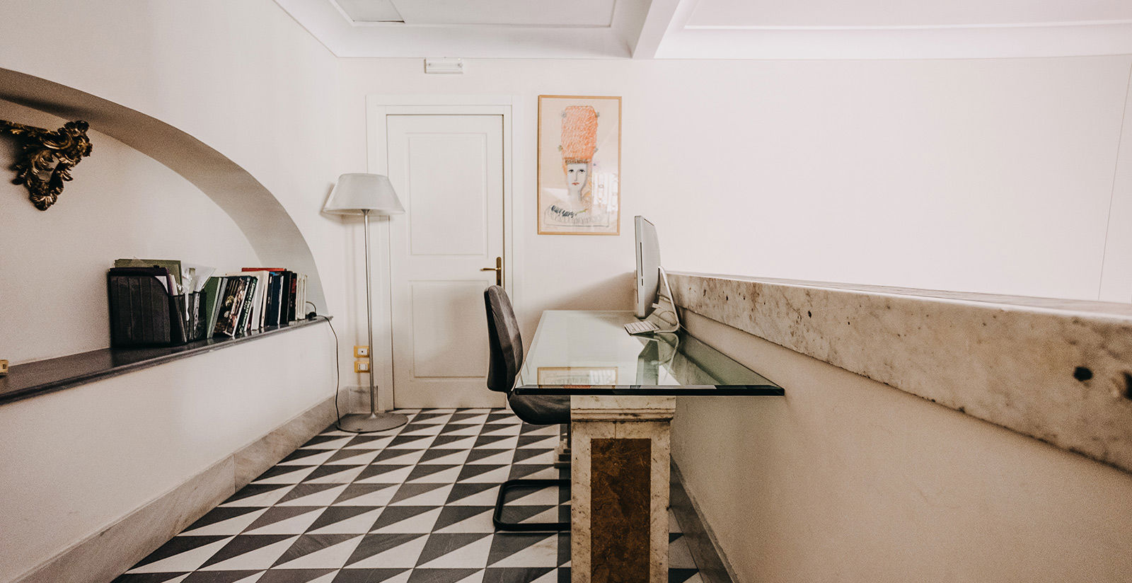 An oasis of charm and relaxation in the ancient center of Naples 12