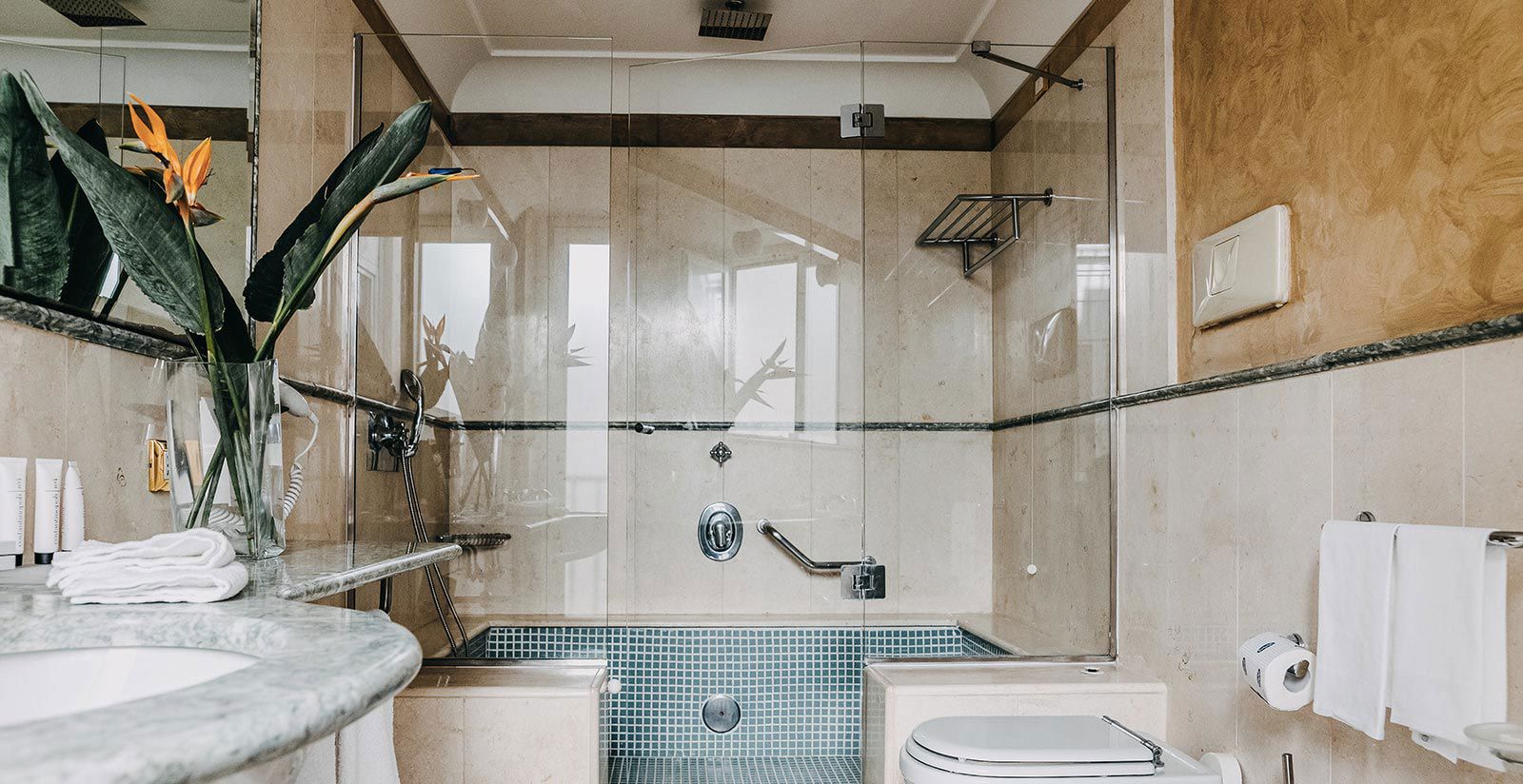 Ricercata raffinatezza e materiali di alto pregio 7