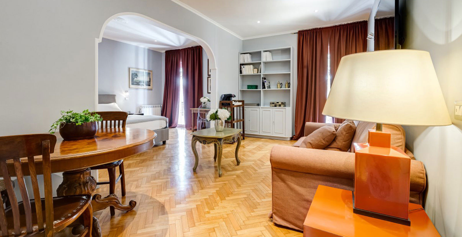 Deluxe Suite High Floor with View 5