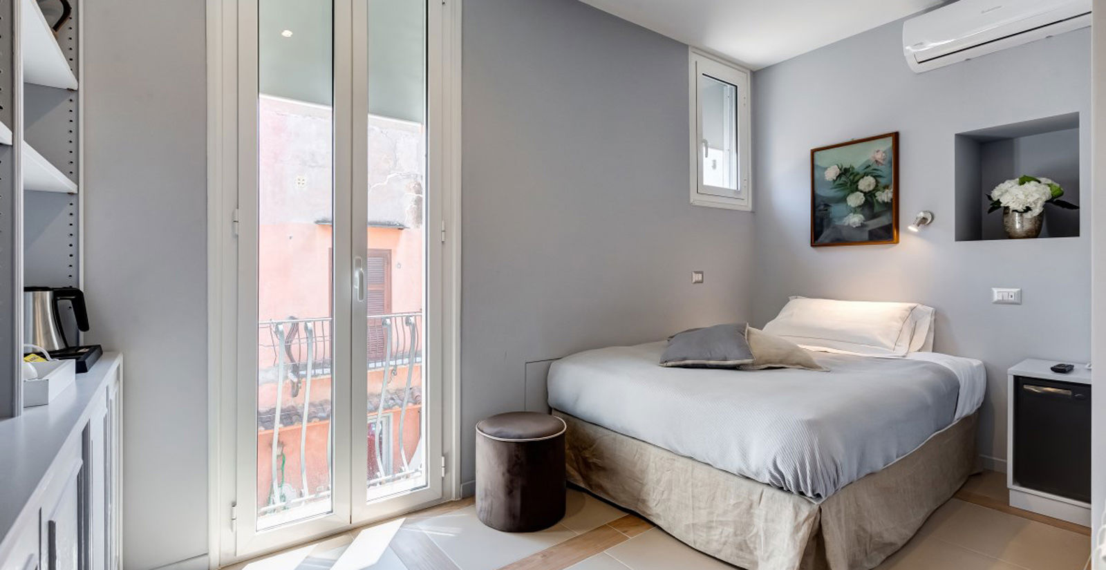 Camera matrimoniale piccola 6