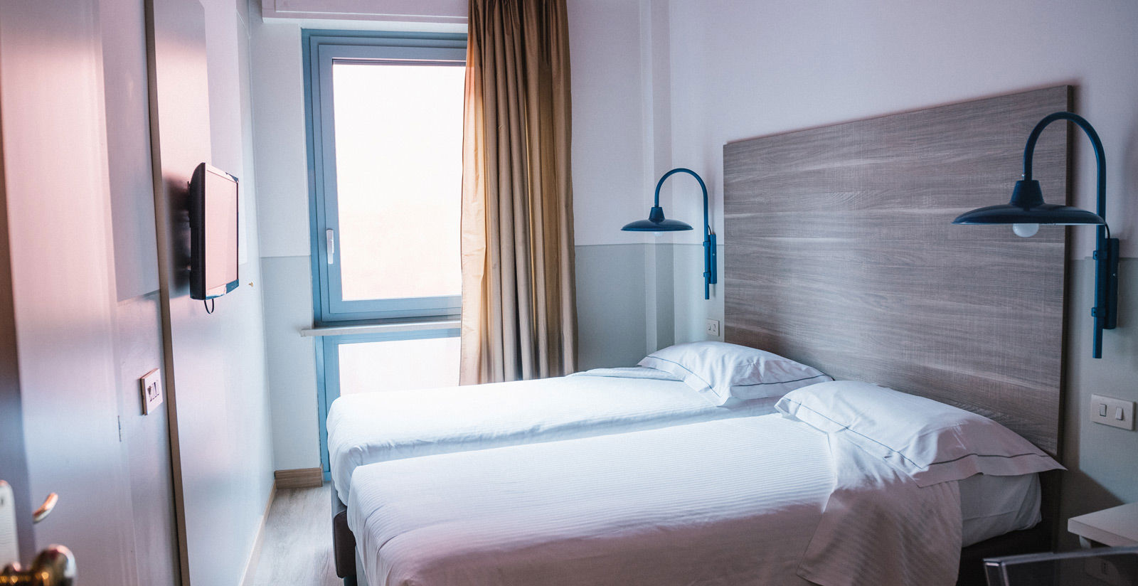 Rooms 7 Rooms 7