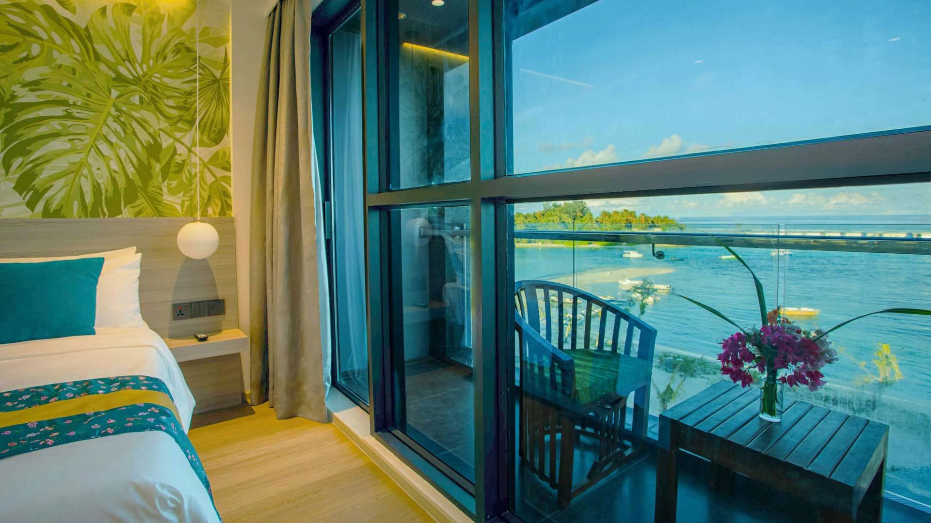 Deluxe Sea View with Balcony Room 1