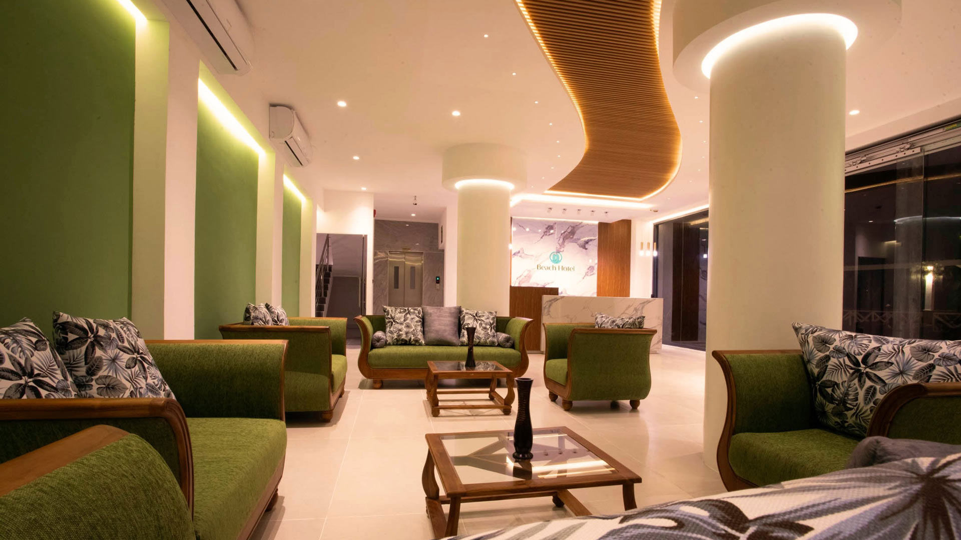 Hotel 6