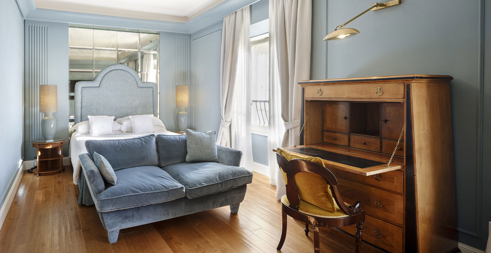 Penthouse Suite 1