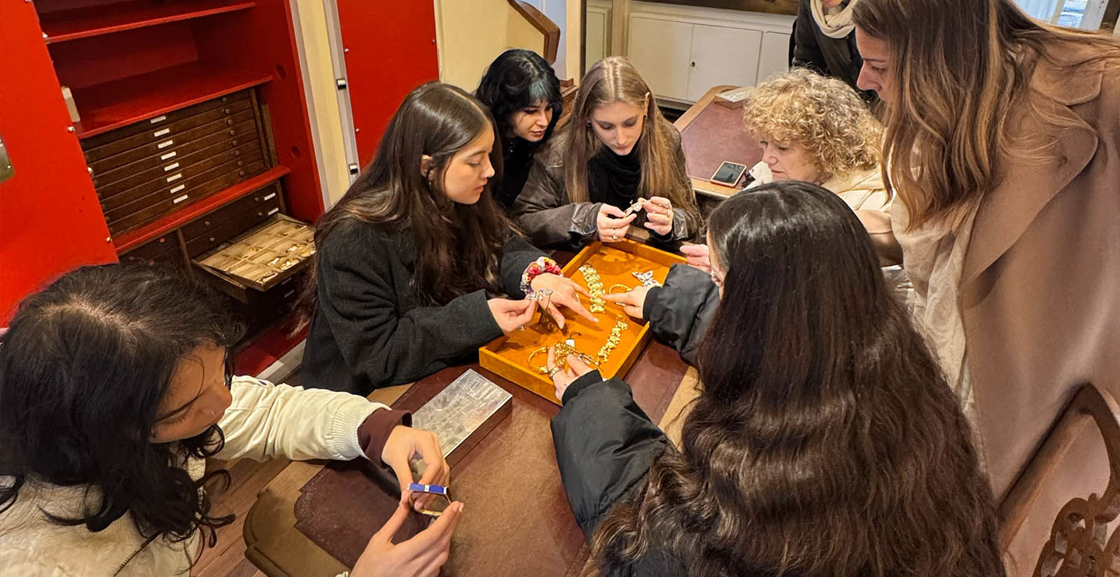 Learning from the Masters: A Journey into Florentine Craftsmanship 5