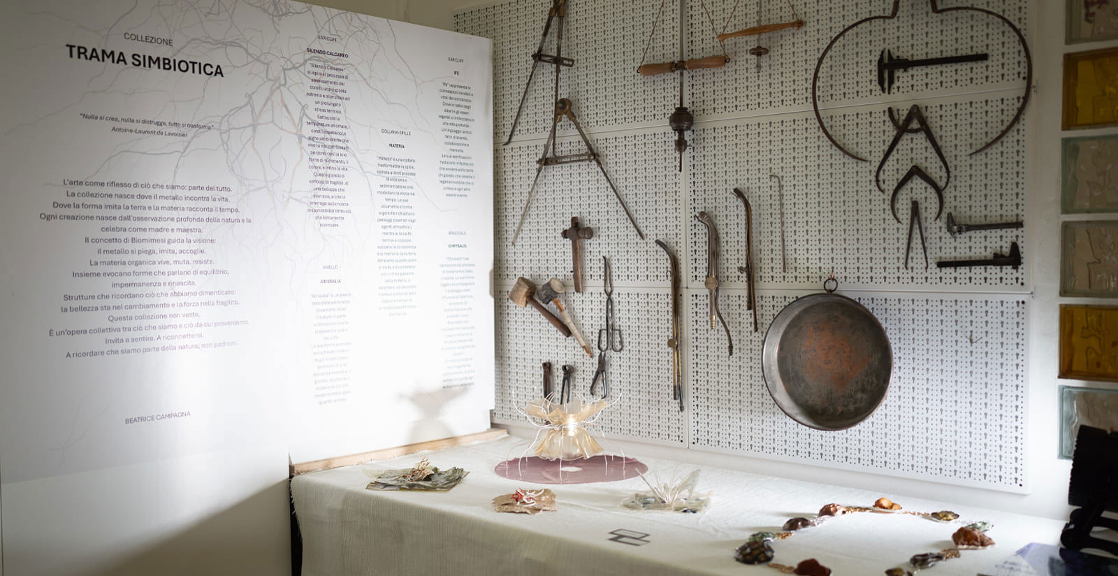 Talento, visione, bellezza: il nostro sostegno alla mostra di fine anno LAO 7