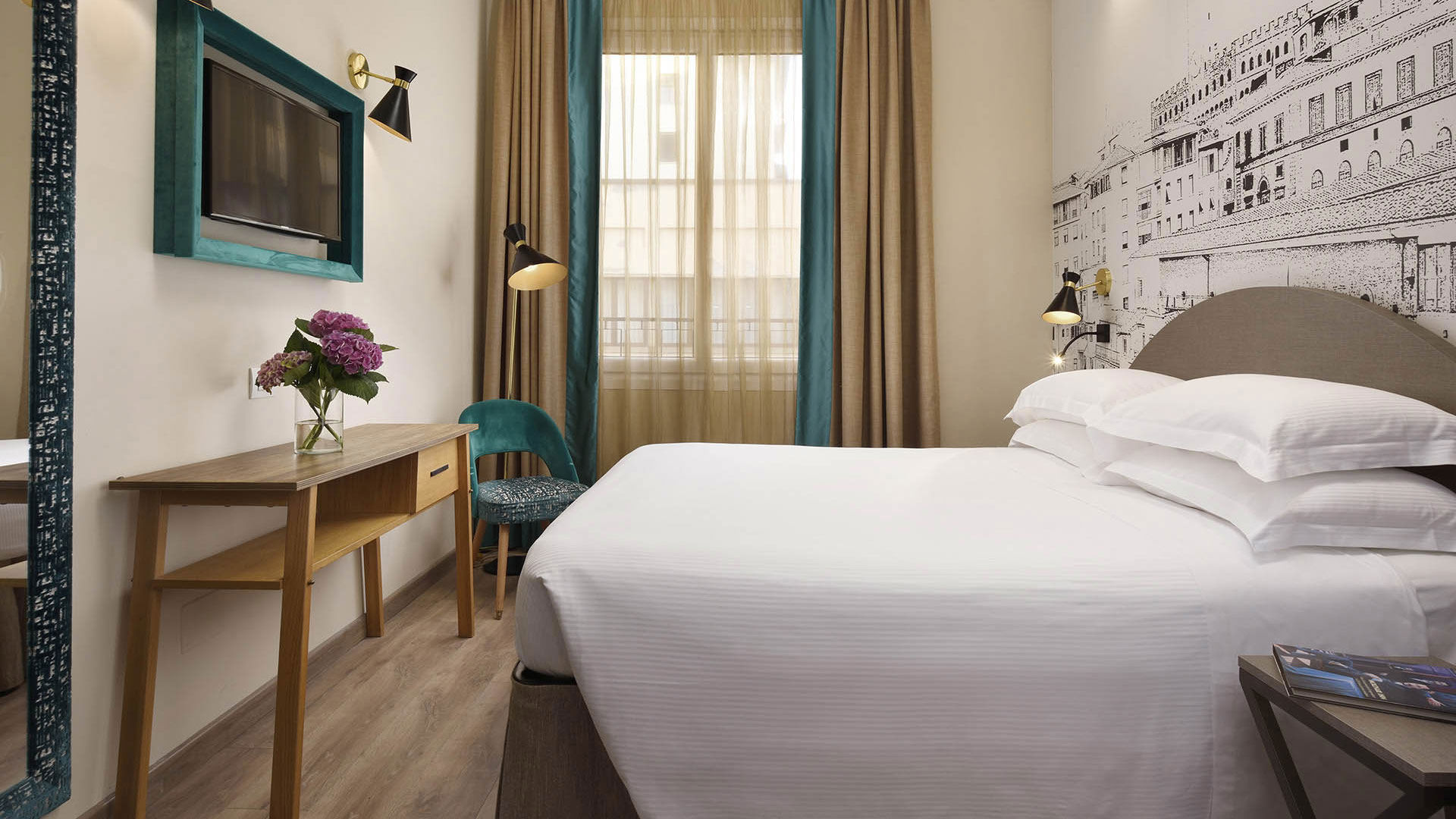 Superior Executive Rooms in Florence 10 Superior Executive Rooms in Florence 10