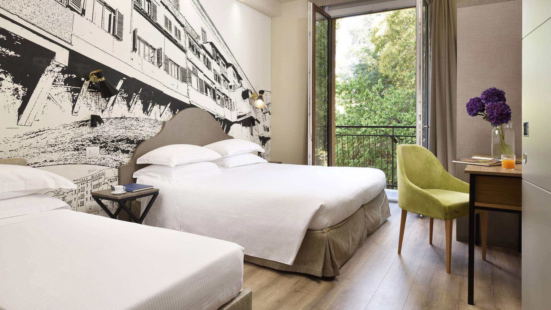 Connecting rooms for families in Florence: Family Superior Executive 7