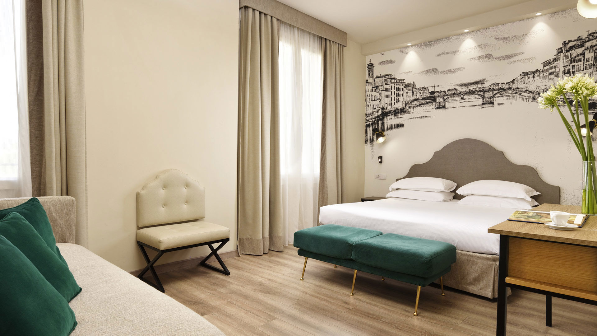 Junior Suite in Florence center 13