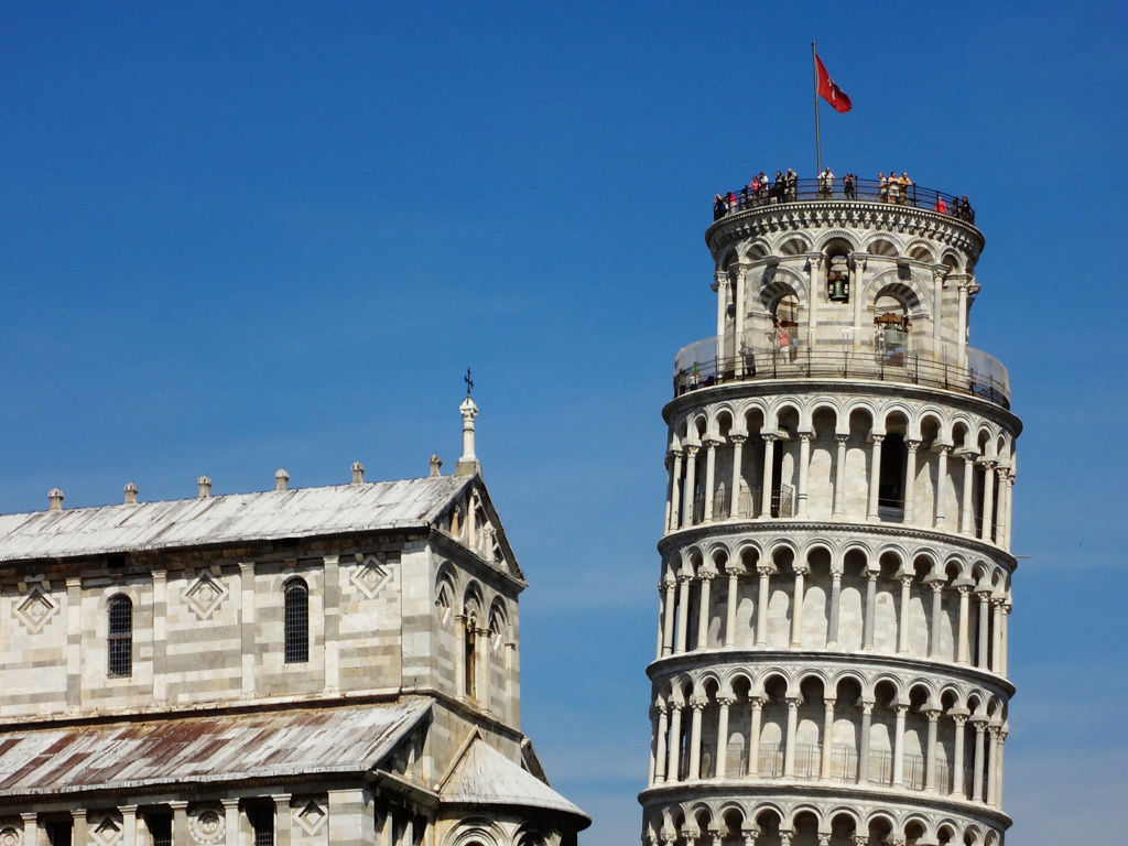 PISA UND DER SCHIEFE TURM VON PISA