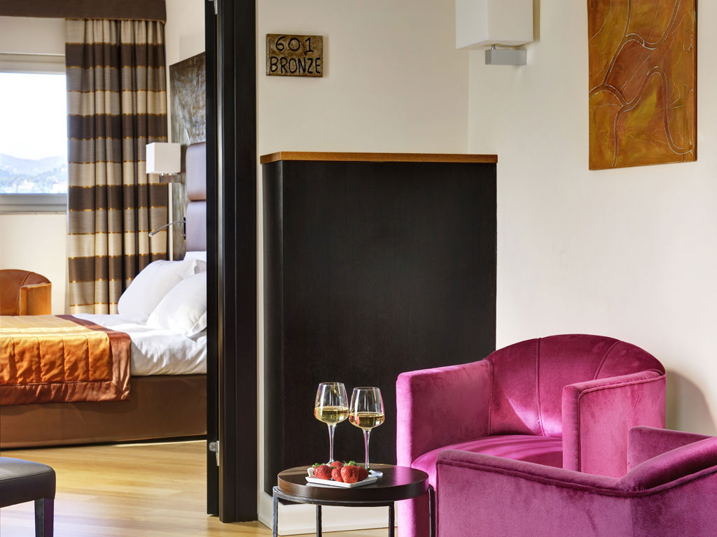 Golden Suite Golden Suite