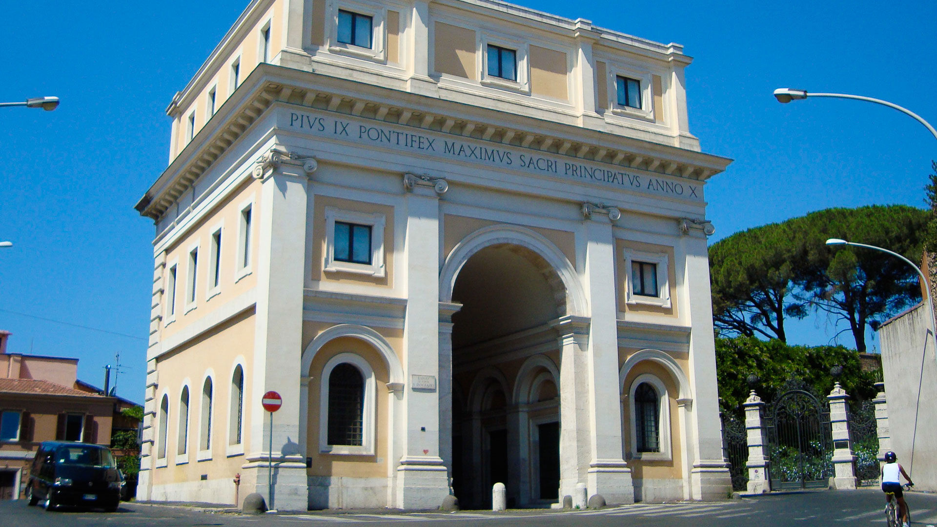 FH55 Hotels - Free museums in Rome 1