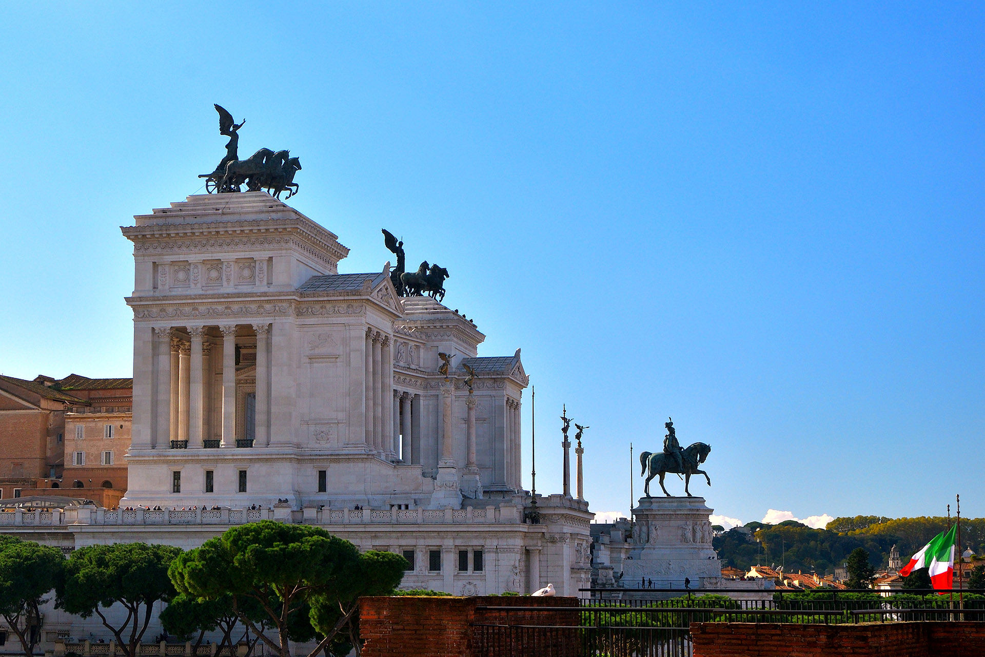 FH55 Hotels - Altar of the Fatherland in Rome: A Historic Monument with Panoramic Views 1